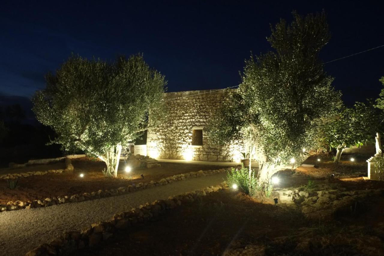 I Caseddhi Di Santo E Toto Torre Suda Exterior foto